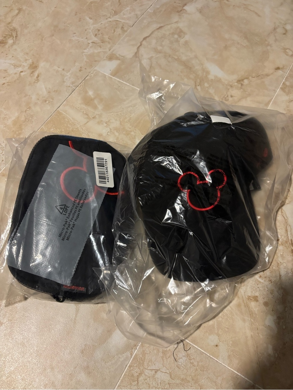 Disney x Lululemon Mickey Outline Logo Everywhere Belt Bag long strap NWT hat